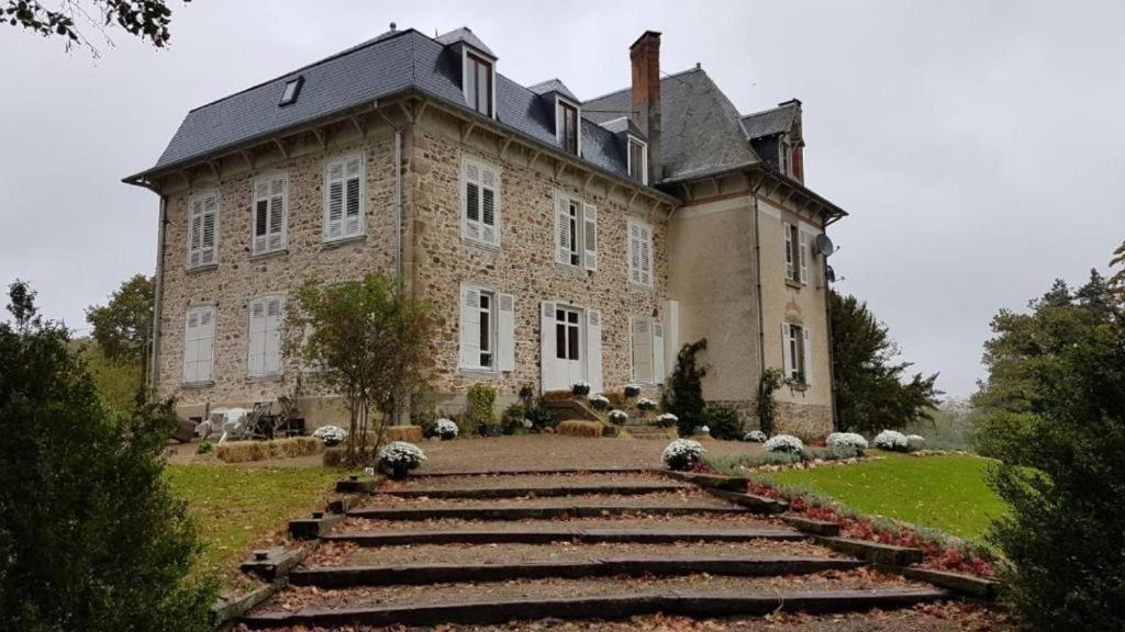 Gites Du Castellare Le Chalard Luaran gambar